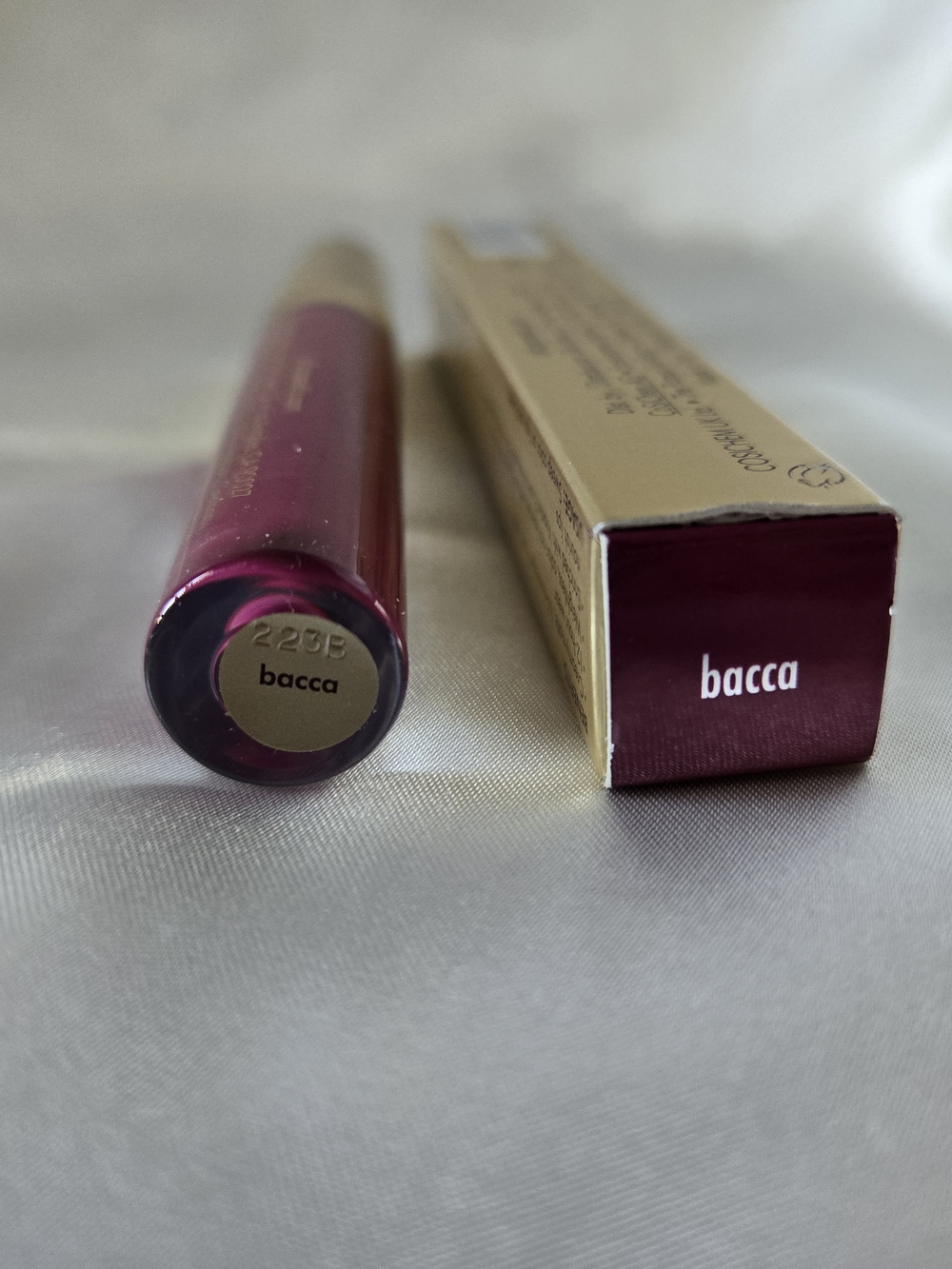 Stila NIB Stay All Day Liquid Lipstick — Bacca (Magenta) - Picture 2 of 3